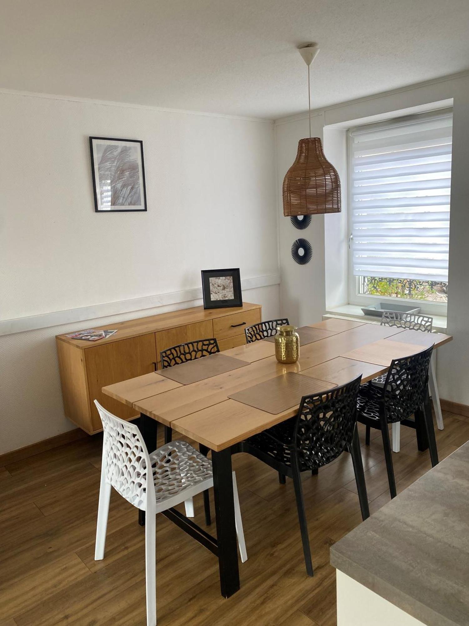 Maison De 5 Mns Du Centre Сasa de vacaciones